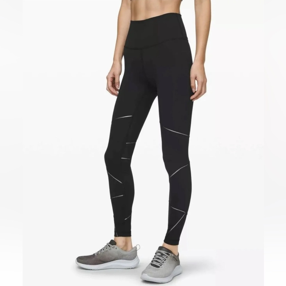 LULULEMON Wunder Under Leggings RAY Size 4 Black and Silver